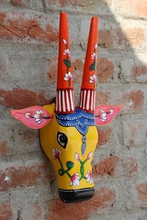 Handmade Wood Painted Cow Head Wall Decor – Rustic Farmhouse Wall Art | Unique Handcrafted Animal Decor for Home & Office