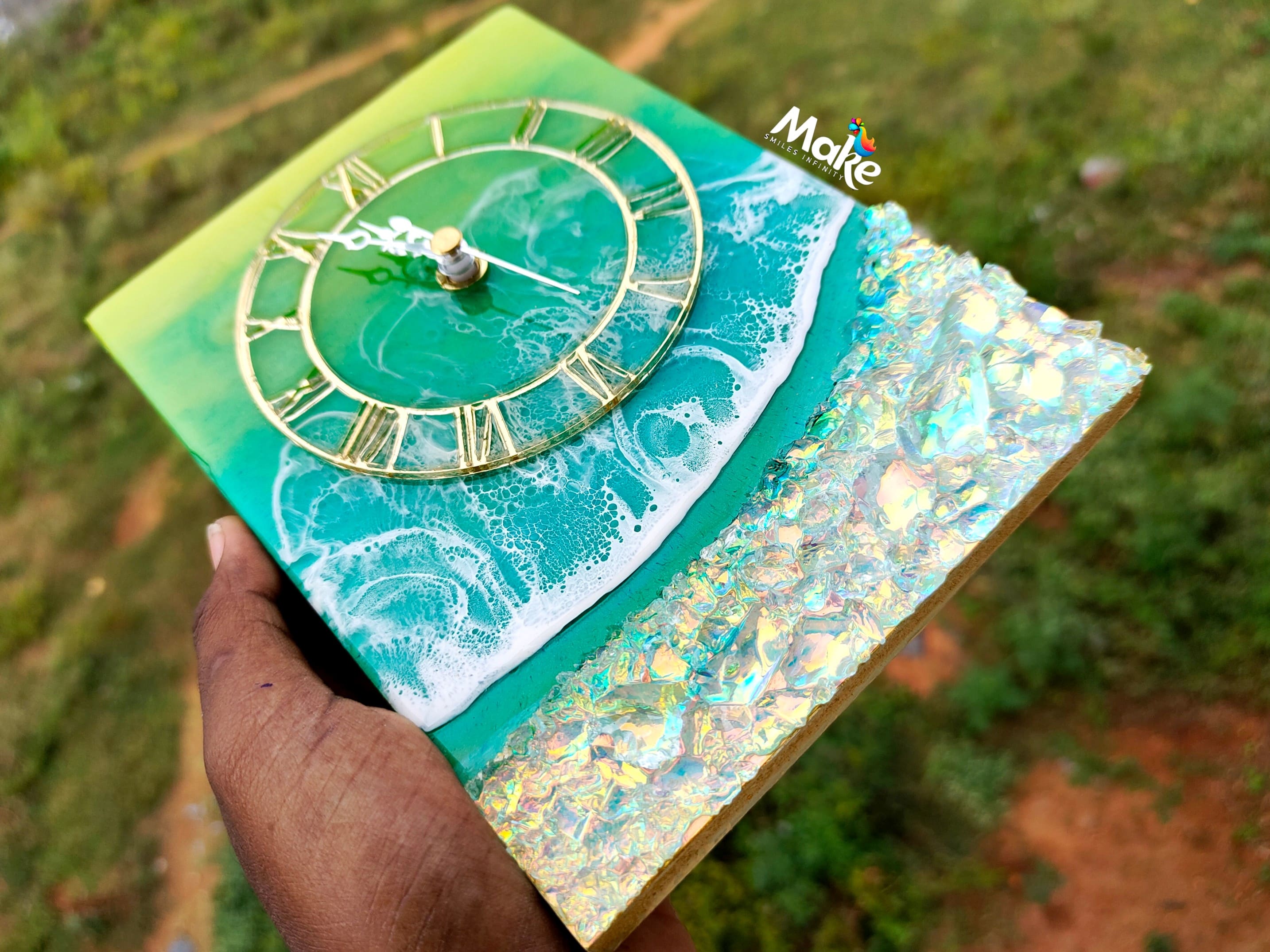 FANTASY Rainbow Stones Beach-Themed Resin Clock. -Themed Resin Wall Clock | Ocean-Inspired Home Decor